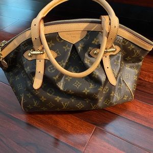 ‼️SOLD‼️Louis Vuitton Tívoli GM 💯 AUTHENTIC